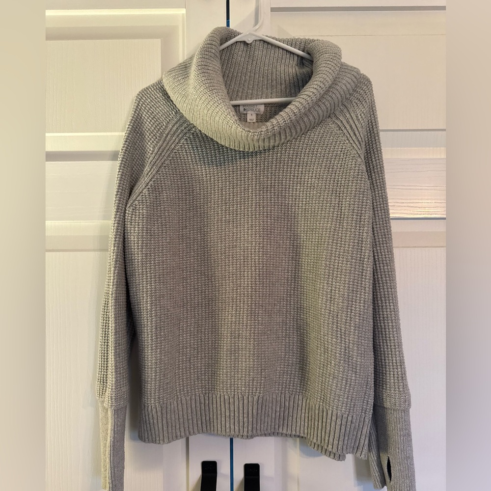 Market & Spruce Cowl Neck Gray Sweater with Finger Holes